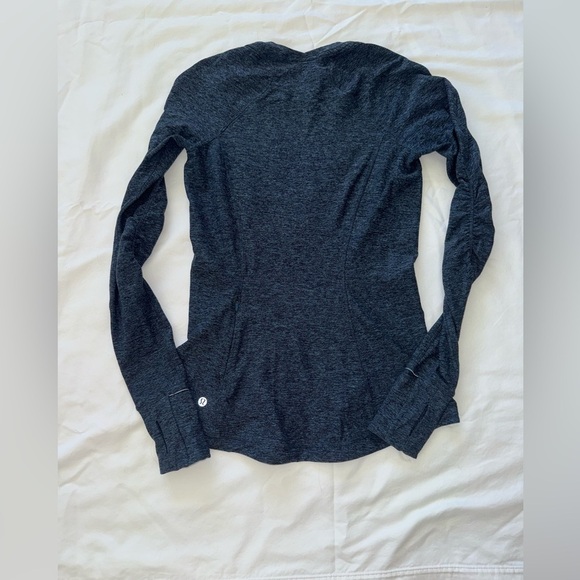 Lululemon Runderful Long Sleeve - Picture 5 of 8